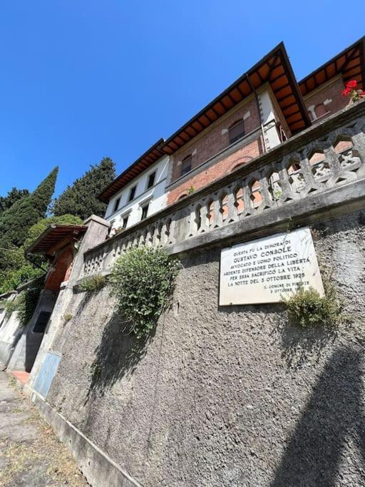 Attico in villa storica - Dolcevita Holiday Firenze Esterno foto